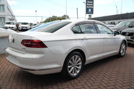 2020 Volkswagen Passat - photo 4