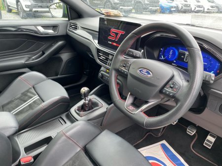 2023 Ford Focus - photo 6