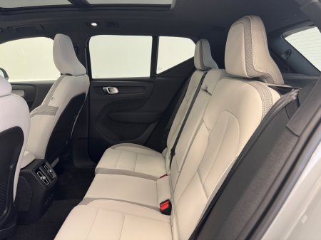 2026 Volvo EX40 - photo 6