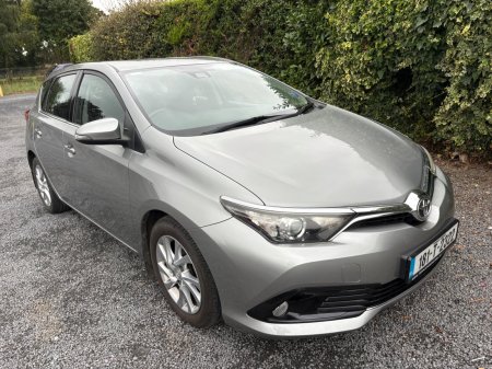 2018 Toyota Auris - photo 2