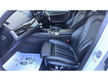 2021 BMW 5-Series - photo 30