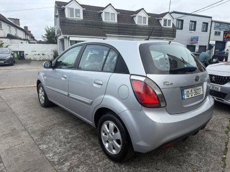2010 Kia Rio - photo 11