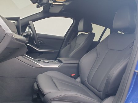 2025 BMW 3-Series - photo 7