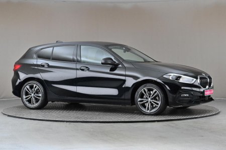 2021 BMW 1-Series - photo 12