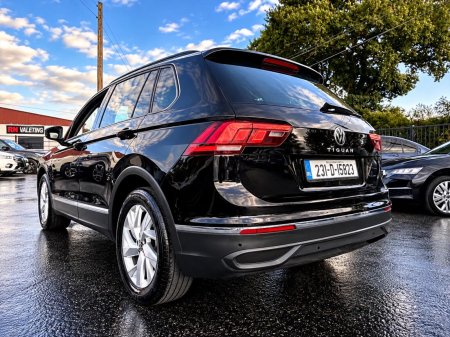 2023 Volkswagen Tiguan - photo 13