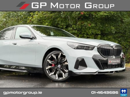 2024 BMW 5-Series - photo 3