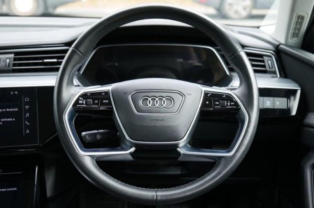 2023 Audi Q8 e-tron - photo 10
