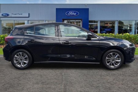 2025 Ford Focus - photo 3
