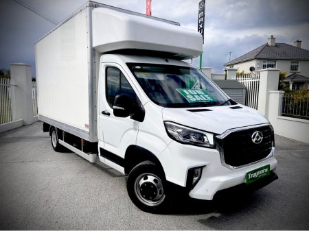 2026 Maxus Other 2.0 TURBO DIESEL L4 DUAL WHEEL LUTON BODY SIDE DOOR WITH 750KG TAIL LIFT