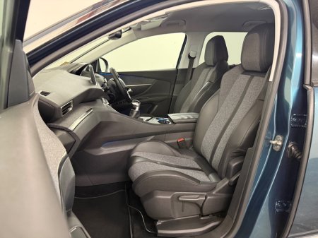2018 Peugeot 5008 - photo 29