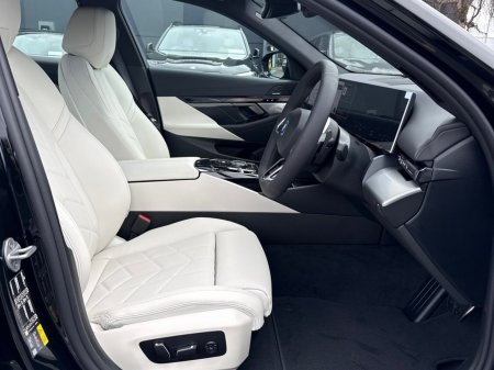 2026 BMW 5-Series - photo 11