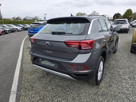 2024 Volkswagen T-Roc - photo 4