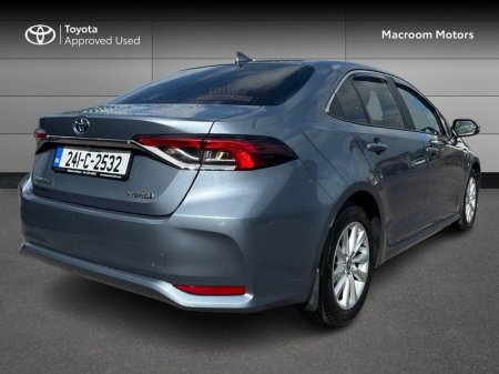 2024 Toyota Corolla - photo 2