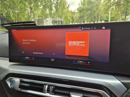 2023 BMW 3-Series - photo 22