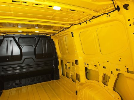 2025 Ford Transit Custom - photo 8