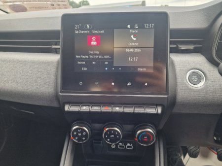 2025 Renault Clio - photo 12