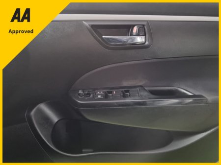2014 Suzuki Swift - photo 18