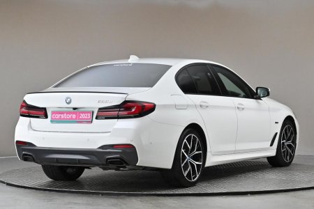 2023 BMW 5-Series - photo 8