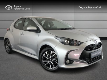 2023 Toyota Yaris 1.5 LUNA SPORT 4DR AUTO