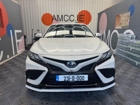 2023 Toyota Camry - photo 2