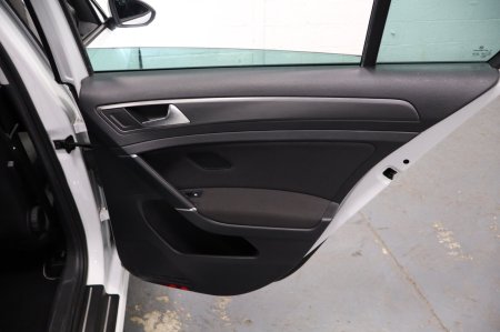 2017 Volkswagen Golf - photo 29