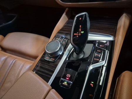 2022 BMW 5-Series - photo 15
