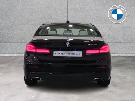 2021 BMW 5-Series - photo 15