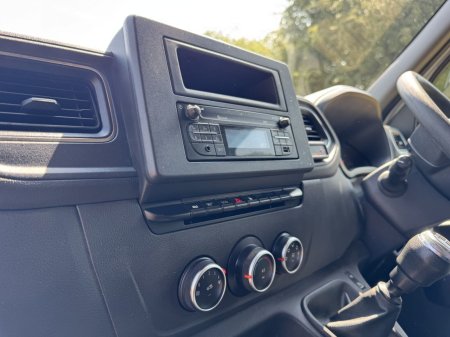 2021 Nissan NV400 - photo 18