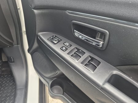 2016 Mitsubishi ASX - photo 12