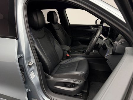2025 Volkswagen Tiguan - photo 10