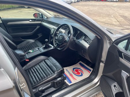 2015 Volkswagen Passat - photo 11