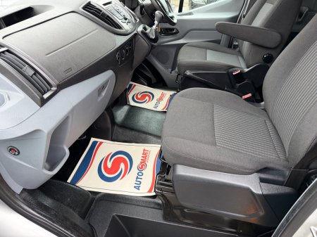 2018 Ford Transit - photo 24