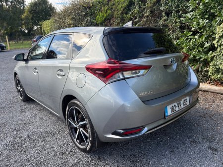 2018 Toyota Auris - photo 4