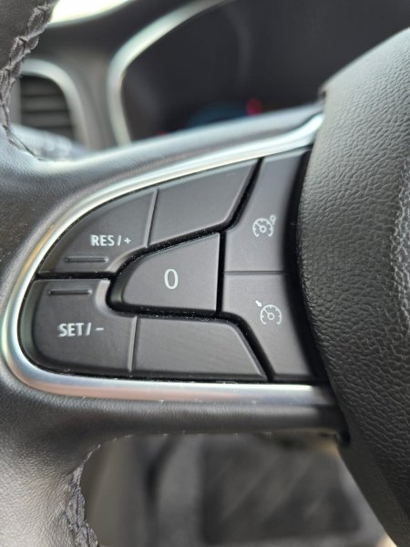 2021 Renault Megane - photo 18