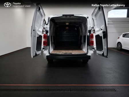 2024 Toyota Proace - photo 9