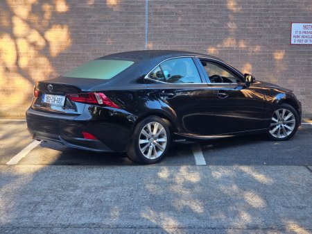 2015 Lexus IS - photo 3