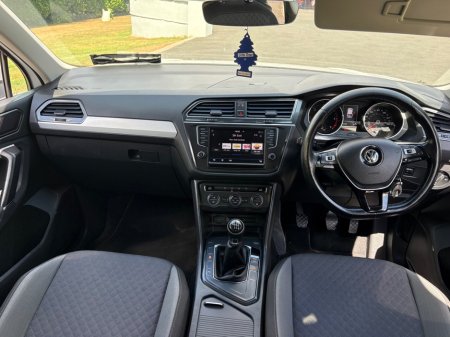 2017 Volkswagen Tiguan - photo 8