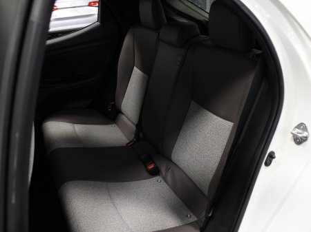 2021 Toyota Yaris - photo 34