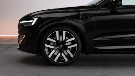 2027 Volvo XC60 - photo 4