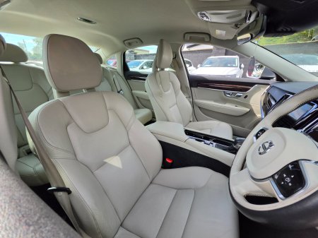 2017 Volvo S90 - photo 23