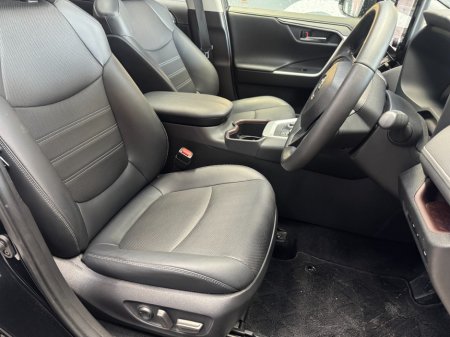 2025 Toyota RAV4 - photo 19