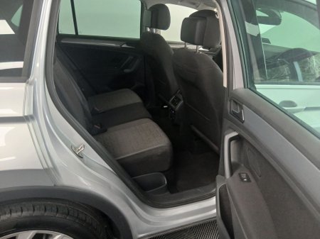 2023 Volkswagen Tiguan - photo 6