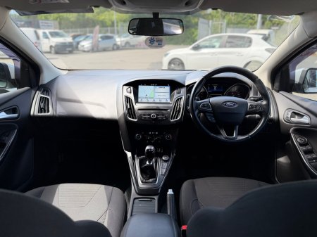 2017 Ford Focus - photo 4