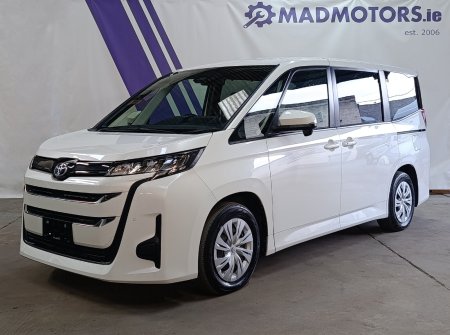2022 Toyota Noah - photo 3
