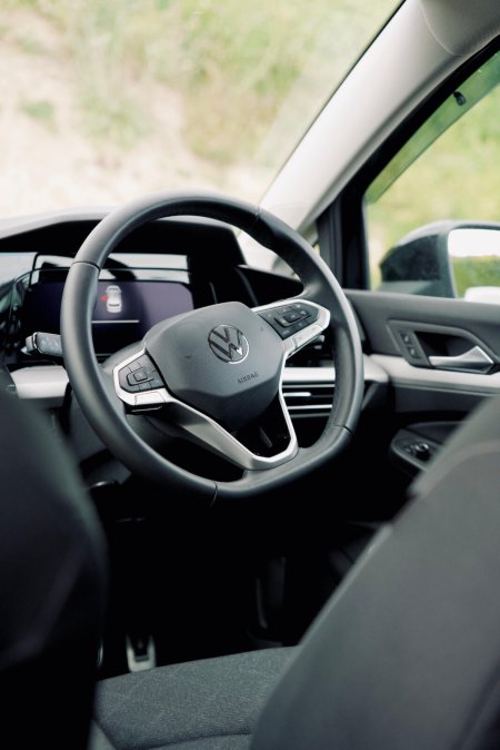 2023 Volkswagen Golf - photo 10
