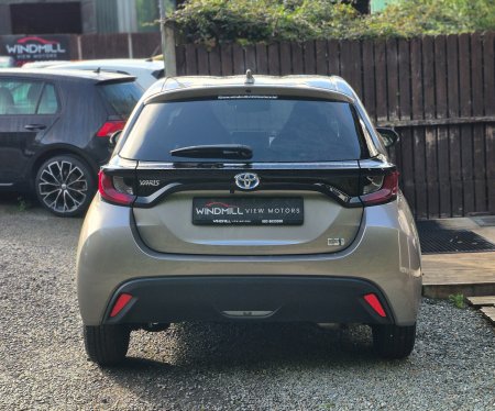 2022 Toyota Yaris - photo 9