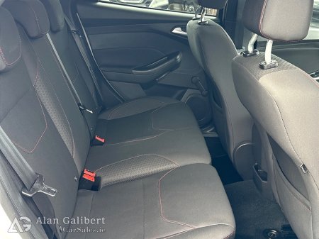 2018 Ford Focus - photo 9