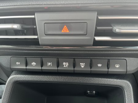 2026 Ford Tourneo Connect - photo 18