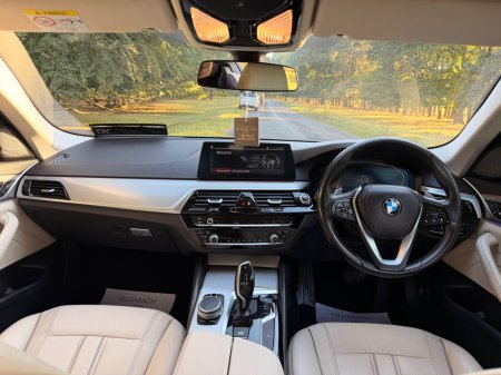 2020 BMW 5-Series - photo 9