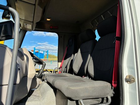 2020 DAF LF 210 - photo 21